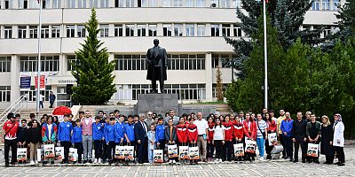 Türkiye Finalistlerimize Ödül