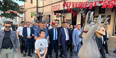 Uluslararası Gümüşhane Kuşburnu, Pestil, Kültür ve Turizm Şenliği sürüyor