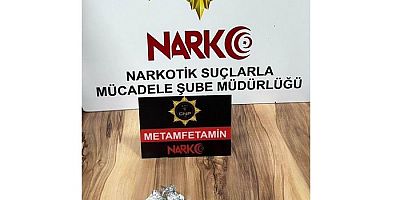 Uyuşturucu ile mücadele sürüyor: 2 kişi gözaltı
