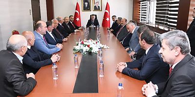 Vali Alper Tanrısever,İl Genel Meclis Başkan ve üyelerini misafir etti.
