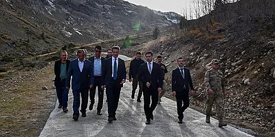 Vali Baruş, Artabel Gölleri Tabiat Parkı yolunda incelemelerde bulundu