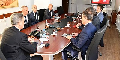 Vali Baruş, Milli Eğitim ve Sağlık Müdürlüğünden brifing aldı