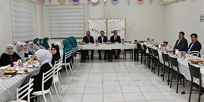 Vali, Hafızlık Öğrencileriyle İftarda Buluştu.