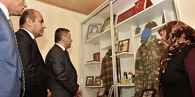 Vali Tanrısever’den şehit annesine ziyaret