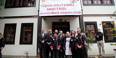 Vali Taşbilek Önlük Giyerek Mutfağa Girdi, Hünkar Beğendi Yaptı