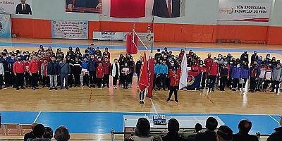 Voleybol yarı final müsabakaları Gümüşhane’de