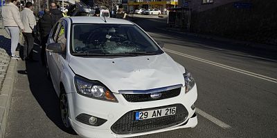 Yolun karşısına geçmeye çalışan üniversite öğrencisine otomobil çarptı